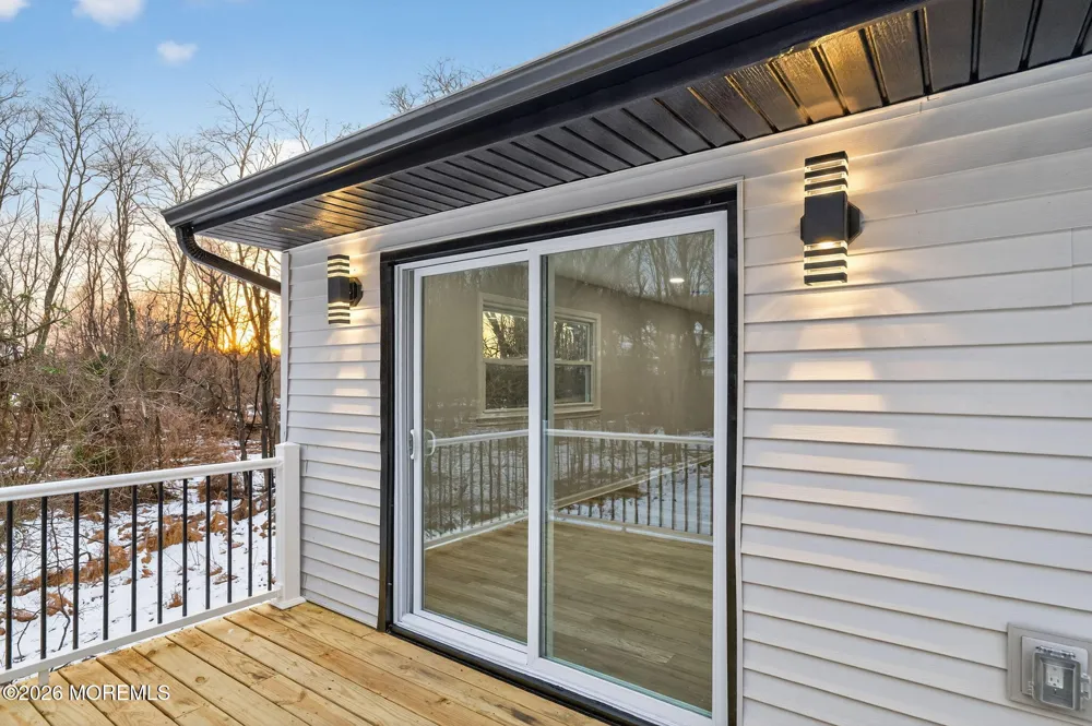 6 Storer Court Morganville, NJ 07751