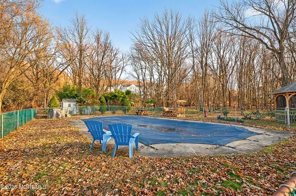 6 Storer Court Morganville, NJ 07751