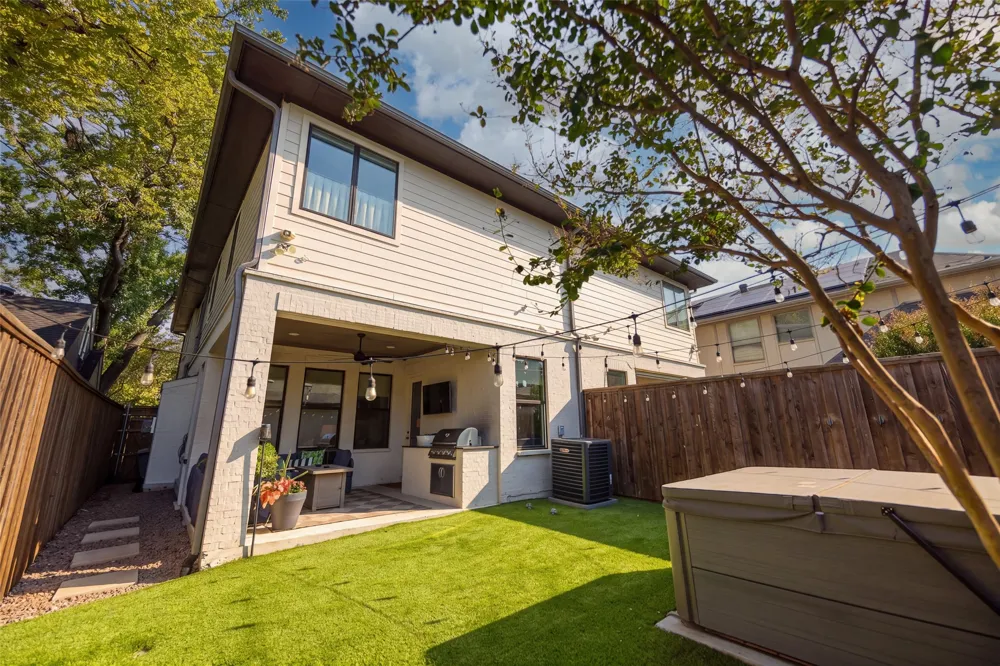 5622 Matalee Avenue Dallas, TX 75206