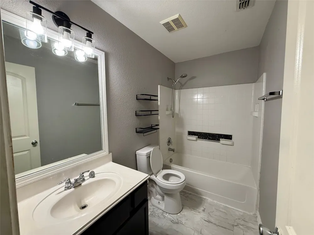 1024 Grimes Drive Forney, TX 75126