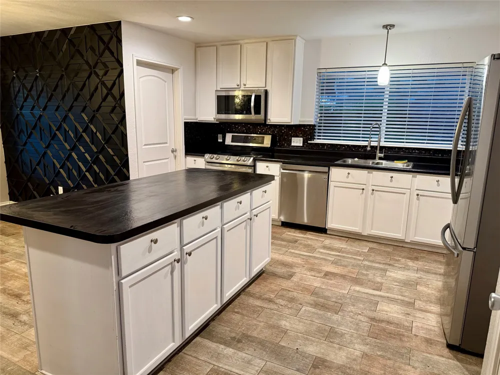 1024 Grimes Drive Forney, TX 75126