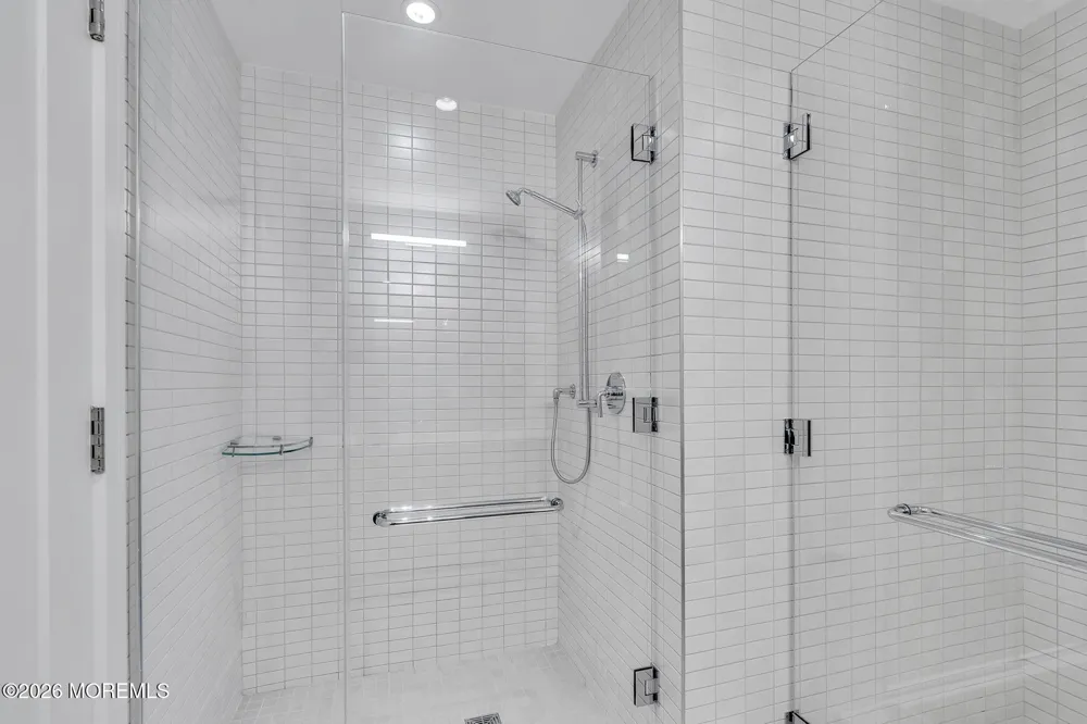 15 Morris Avenue #519 Long Branch, NJ 07740