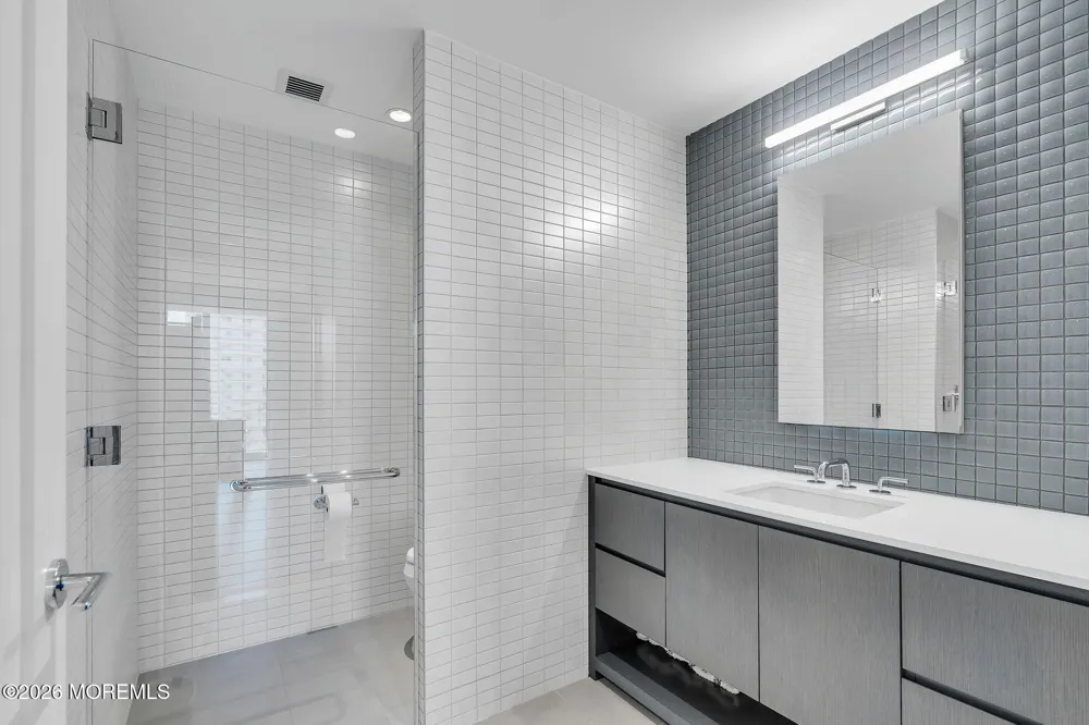 15 Morris Avenue #519 Long Branch, NJ 07740