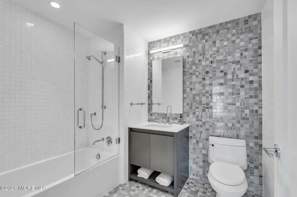 15 Morris Avenue #519 Long Branch, NJ 07740
