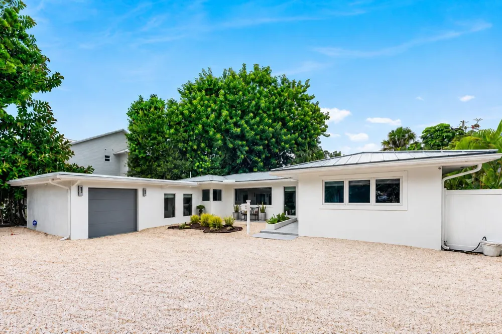 545 NW 7th Street Boca Raton, FL 33432