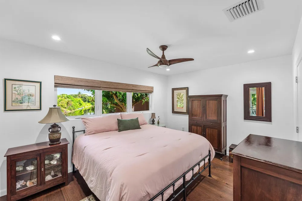 545 NW 7th Street Boca Raton, FL 33432