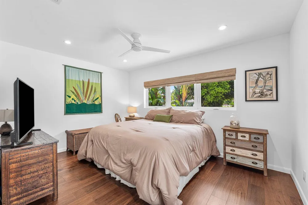545 NW 7th Street Boca Raton, FL 33432