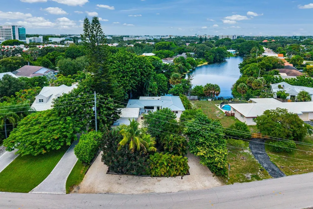 545 NW 7th Street Boca Raton, FL 33432