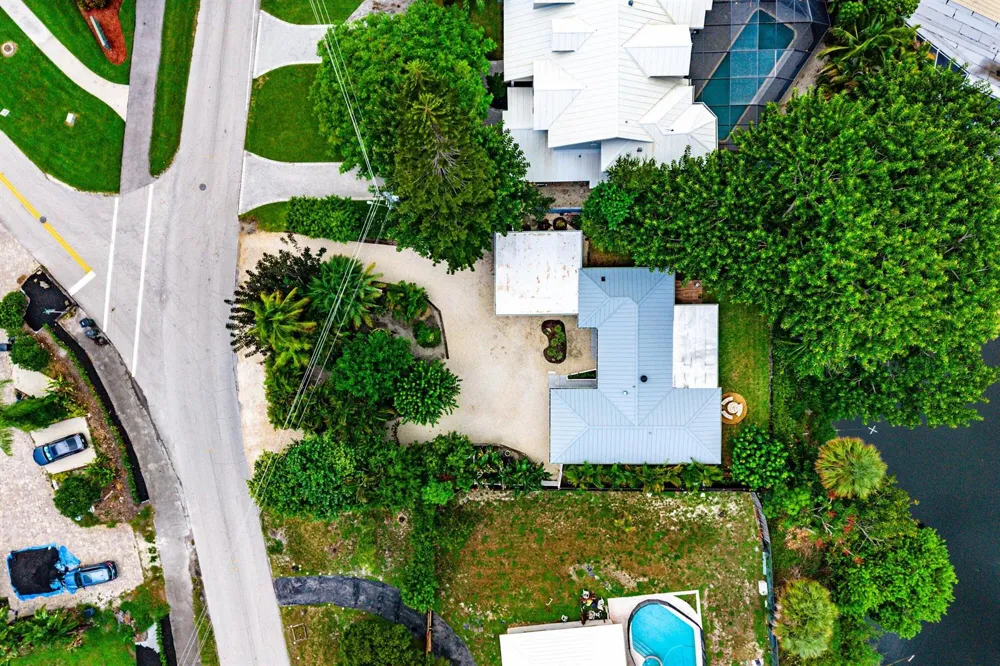 545 NW 7th Street Boca Raton, FL 33432