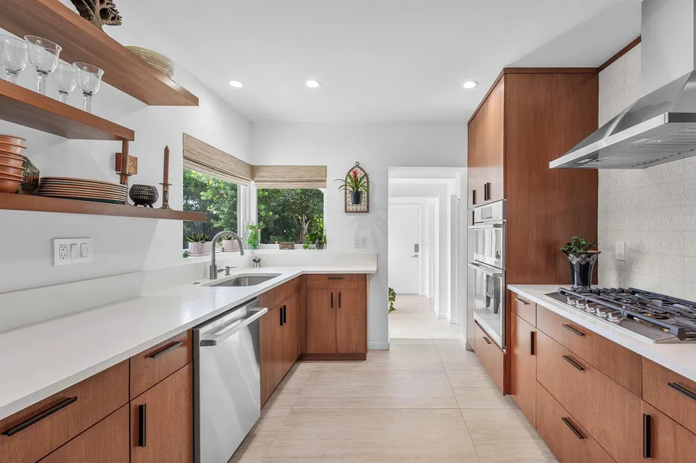 545 NW 7th Street Boca Raton, FL 33432