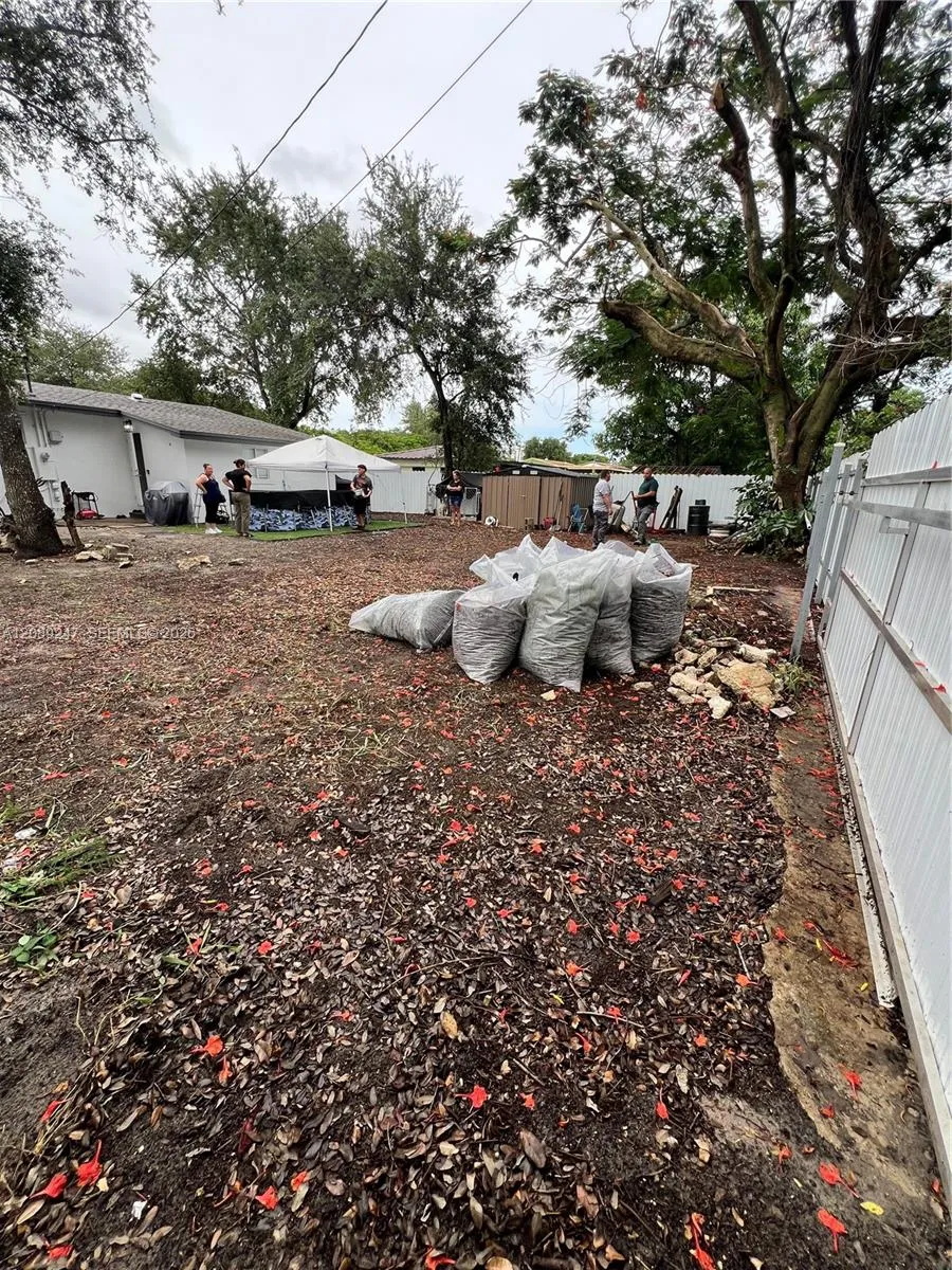 1310 Sharar Ave Opa-Locka, FL 33054