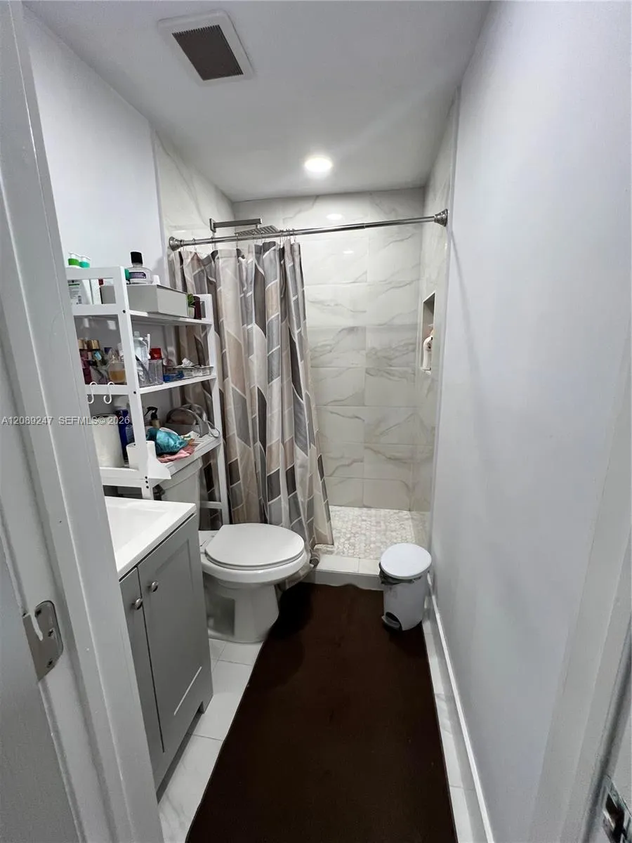 1310 Sharar Ave Opa-Locka, FL 33054