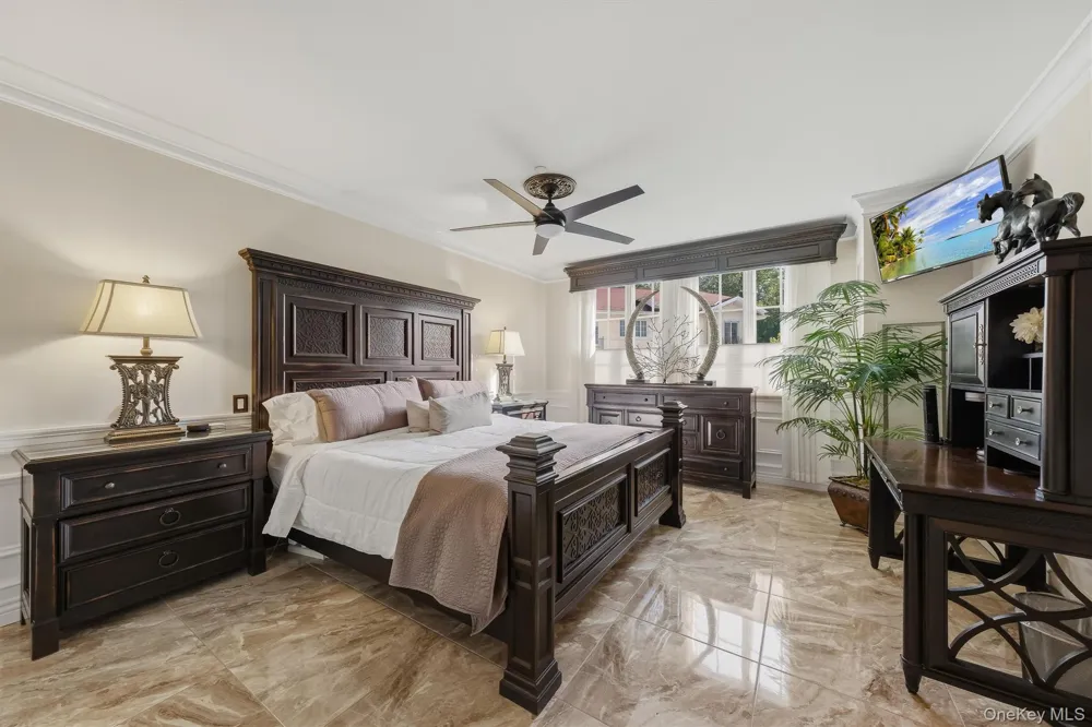 323 Trump Park Shrub Oak, NY 10588