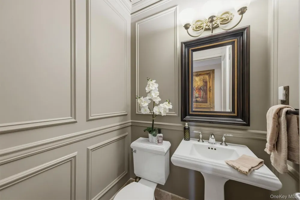 323 Trump Park Shrub Oak, NY 10588