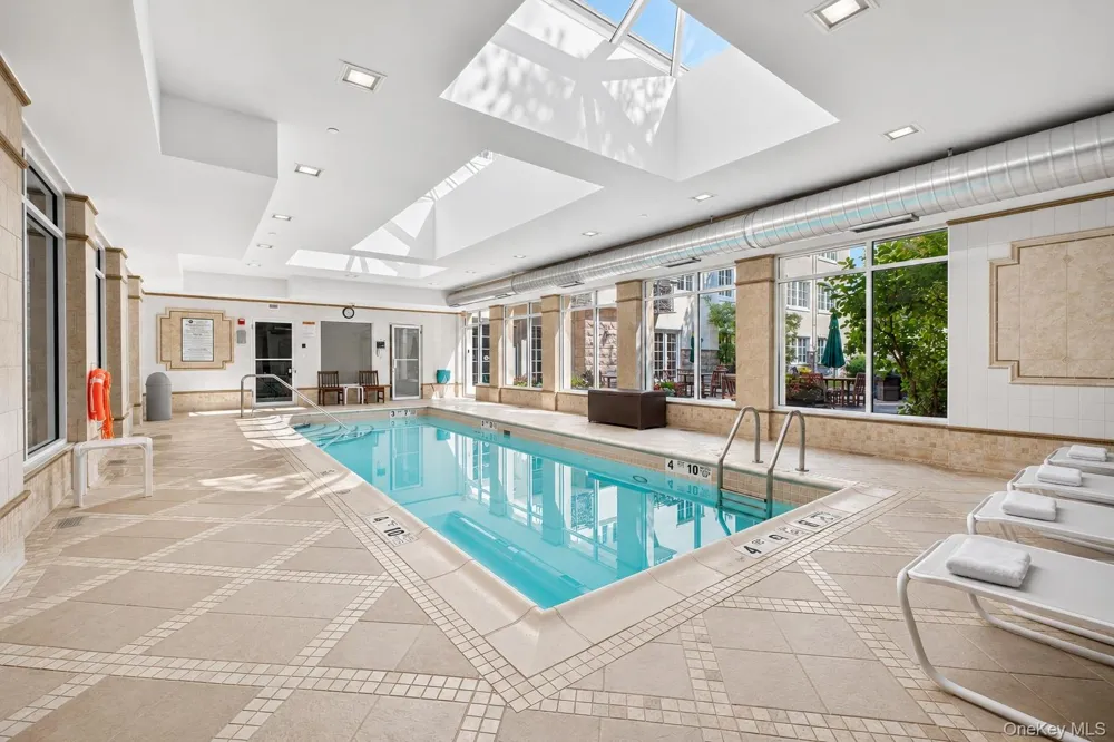 323 Trump Park Shrub Oak, NY 10588