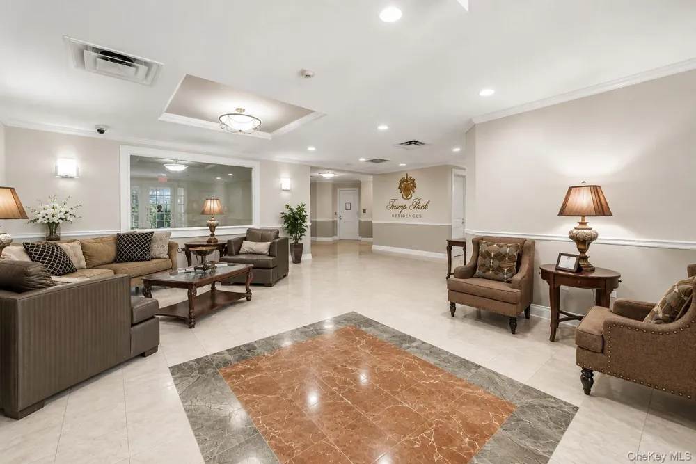 323 Trump Park Shrub Oak, NY 10588