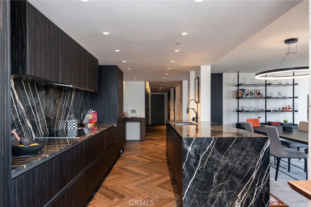 343 Pioneer Drive #1404 Glendale, CA 91203