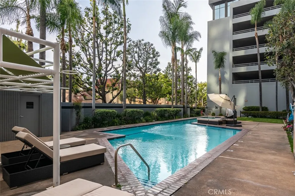 343 Pioneer Drive #1404 Glendale, CA 91203