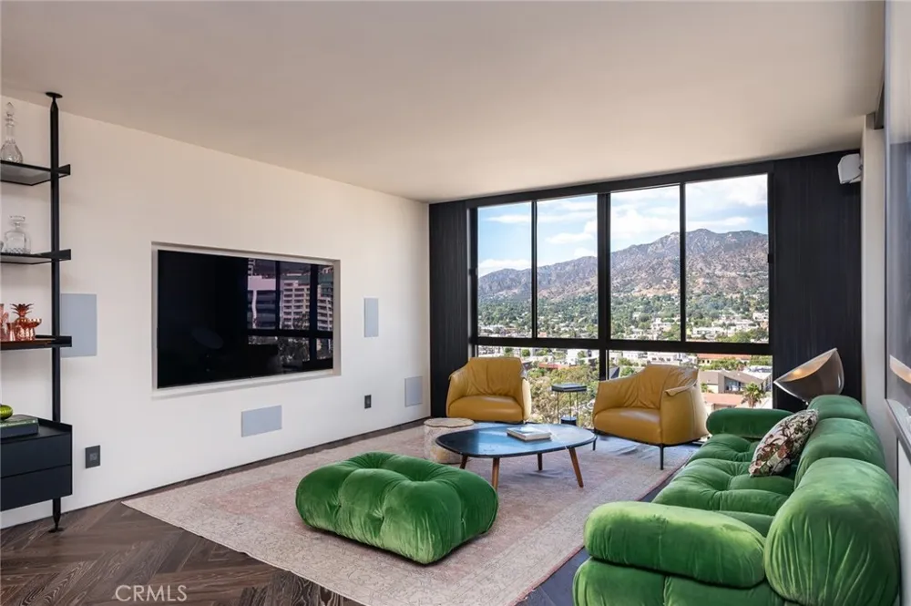 343 Pioneer Drive #1404 Glendale, CA 91203
