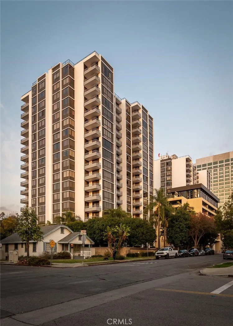 343 Pioneer Drive #1404 Glendale, CA 91203