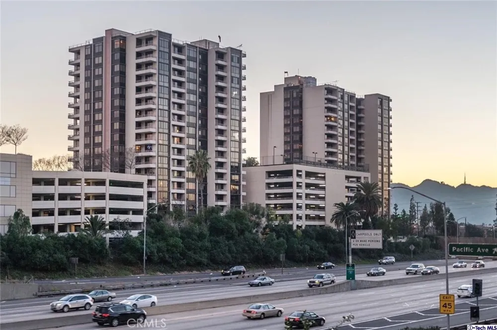 343 Pioneer Drive #1404 Glendale, CA 91203