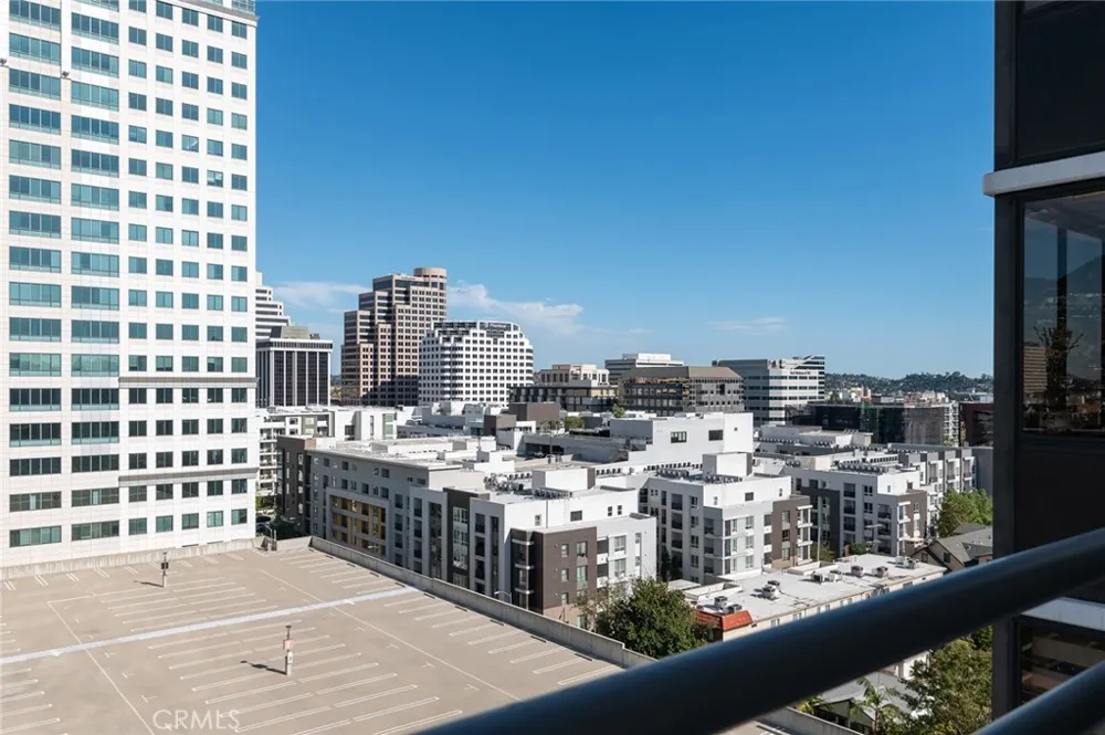 343 Pioneer Drive #1404 Glendale, CA 91203