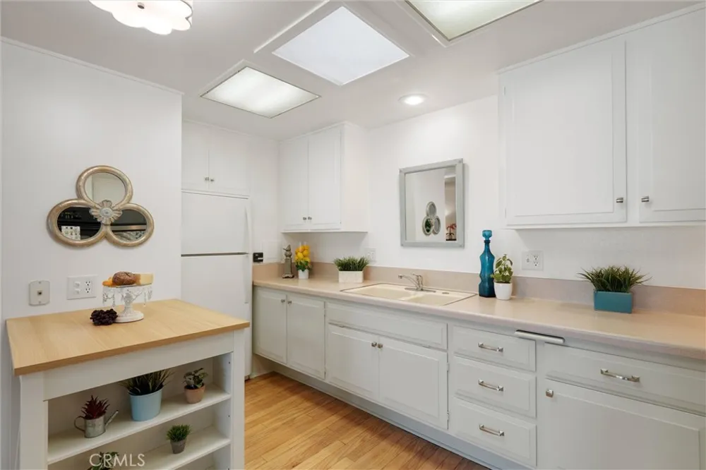 13381 Del Monte Dr #28C Seal Beach, CA 90740