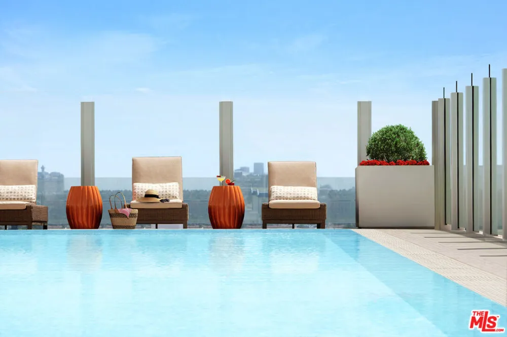 1221 W OCEAN AVENUE #804 Santa Monica, CA 90401