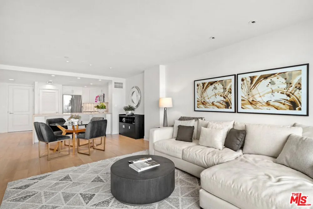 1221 W OCEAN AVENUE #804 Santa Monica, CA 90401