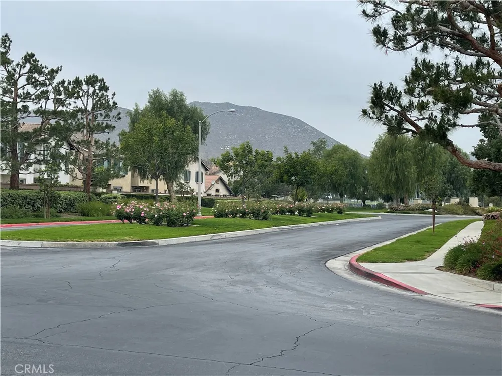 4440 Watermoor Drive Riverside, CA 92505