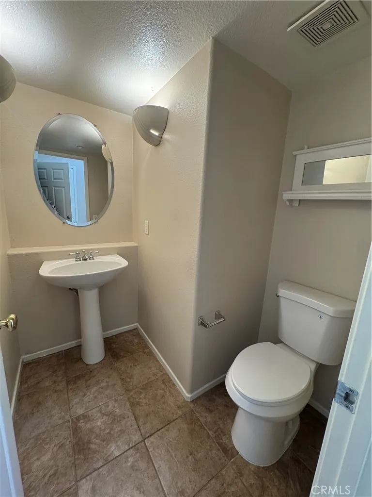 4440 Watermoor Drive Riverside, CA 92505