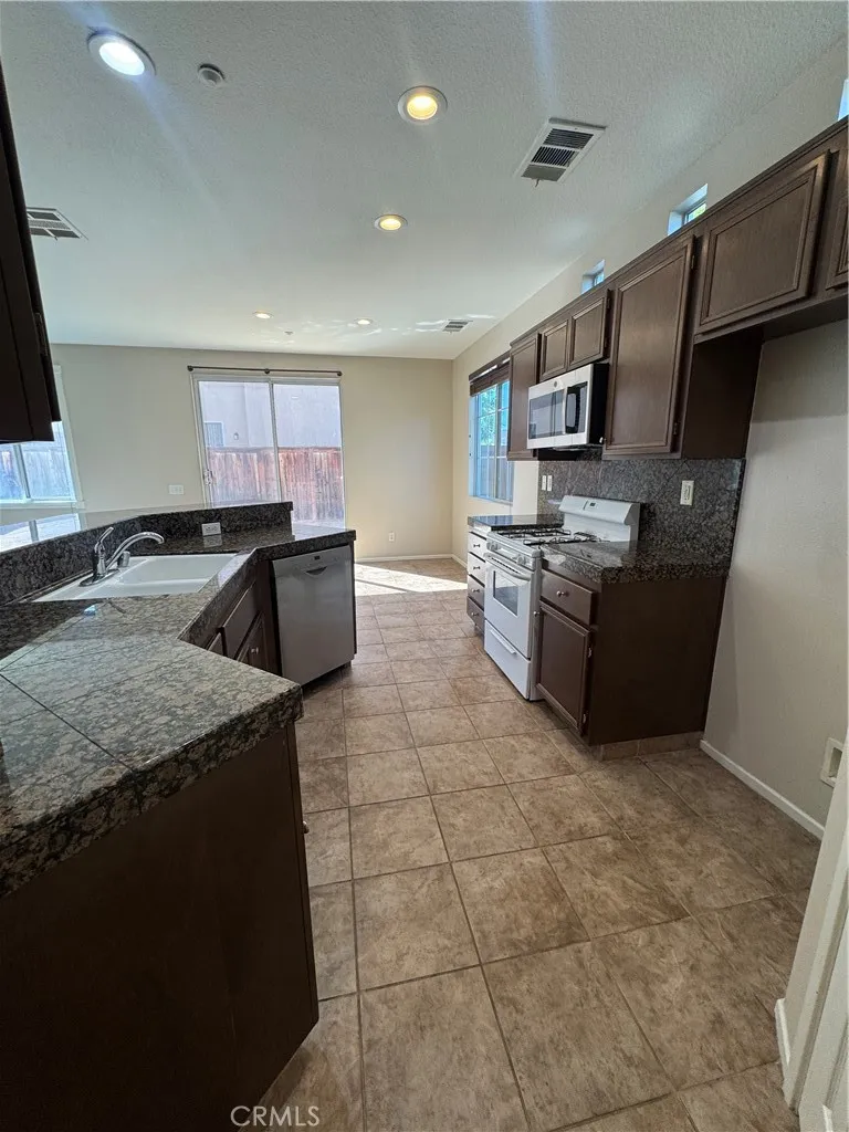 4440 Watermoor Drive Riverside, CA 92505