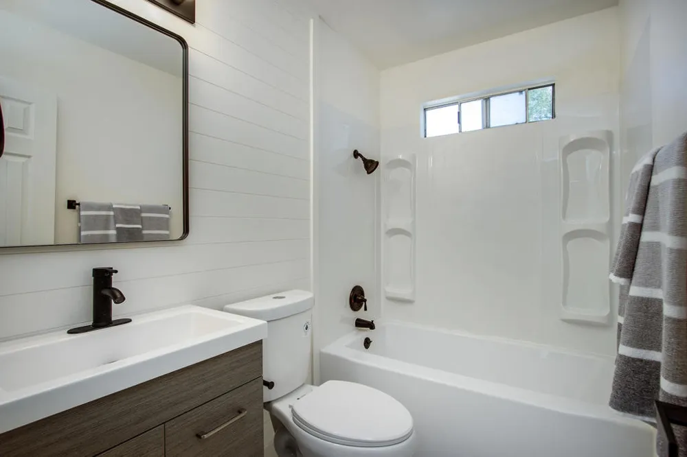 7382 Olympic Road Joshua Tree, CA 92252