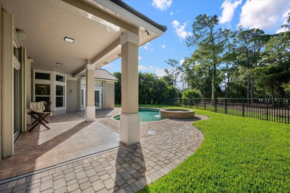 15522 Cypress Park Drive Wellington, FL 33414