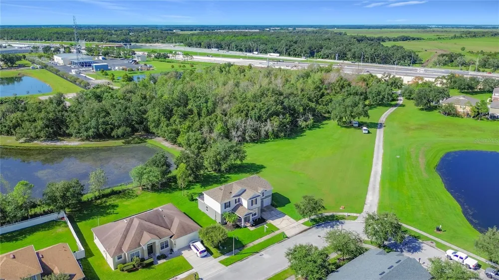 2124 CONTINENTAL STREET St Cloud, FL 34769
