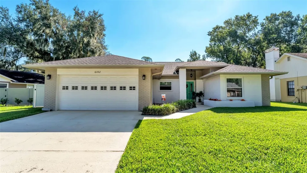 6352 BUTTERNUT DRIVE Lakeland, FL 33813
