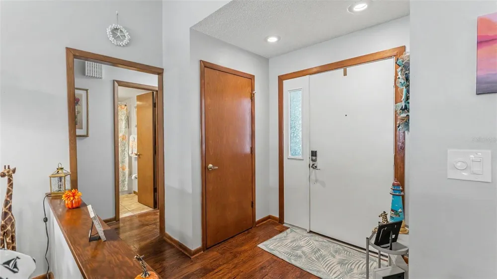 6352 BUTTERNUT DRIVE Lakeland, FL 33813