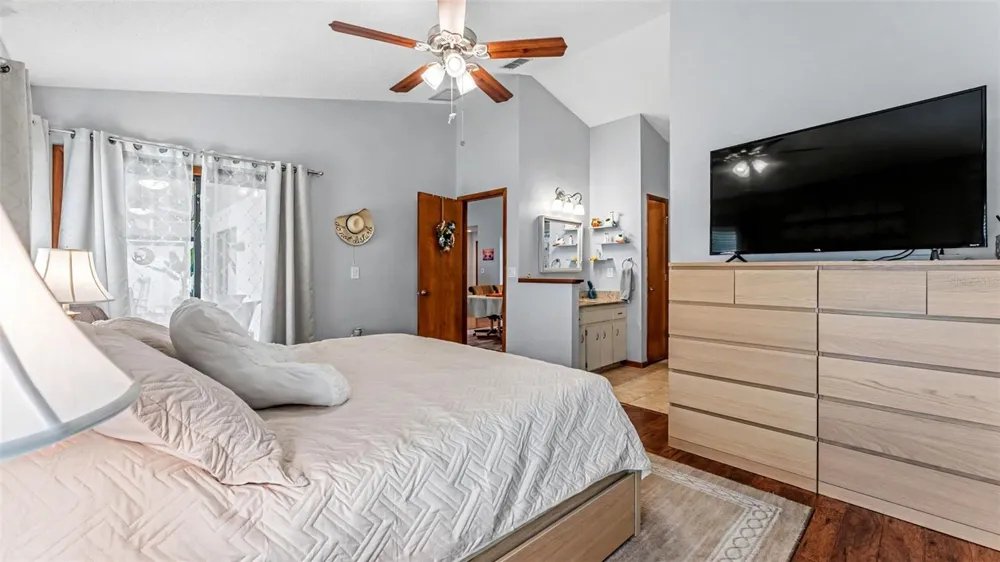 6352 BUTTERNUT DRIVE Lakeland, FL 33813