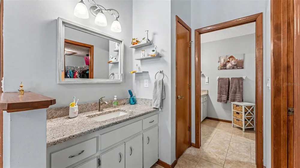 6352 BUTTERNUT DRIVE Lakeland, FL 33813