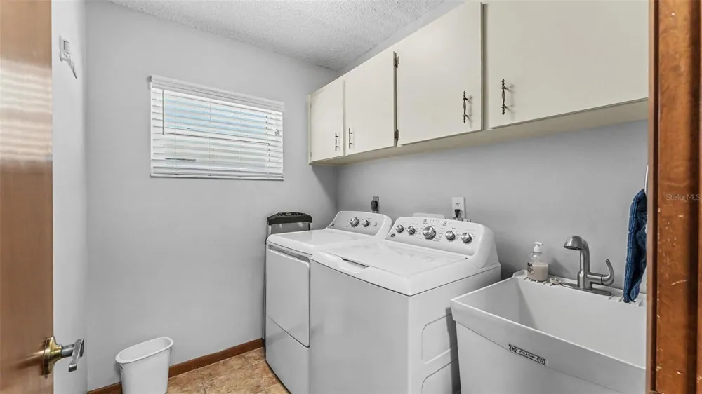 6352 BUTTERNUT DRIVE Lakeland, FL 33813