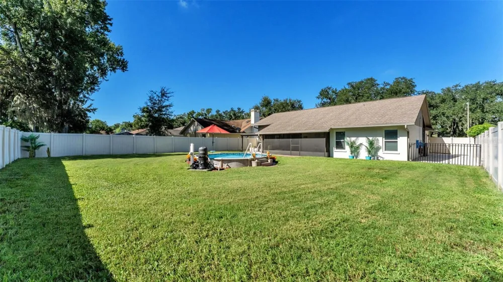 6352 BUTTERNUT DRIVE Lakeland, FL 33813