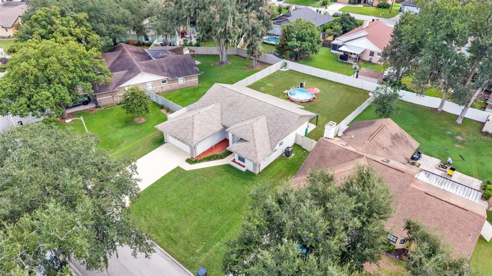 6352 BUTTERNUT DRIVE Lakeland, FL 33813