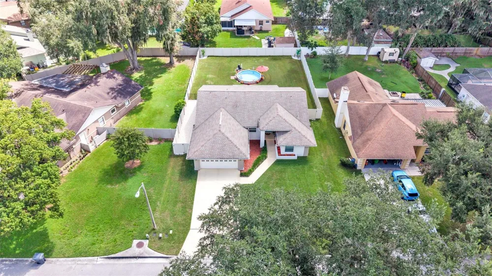 6352 BUTTERNUT DRIVE Lakeland, FL 33813