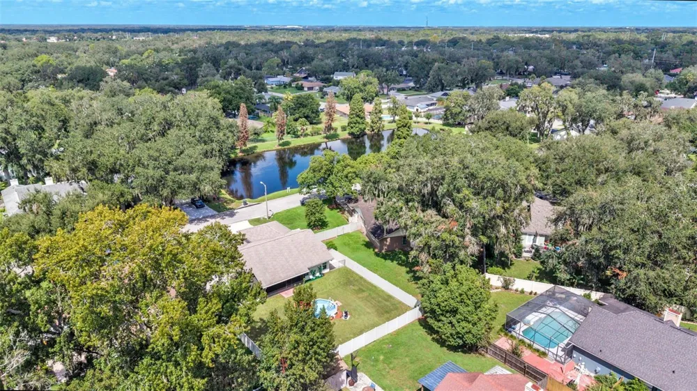 6352 BUTTERNUT DRIVE Lakeland, FL 33813