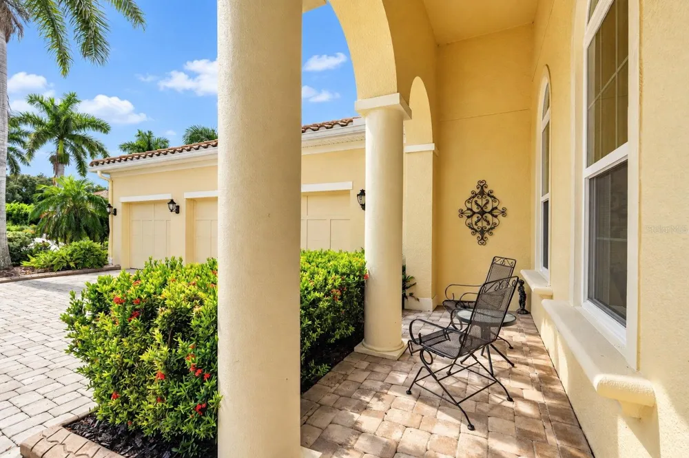 17019 4TH AVENUE E Bradenton, FL 34212