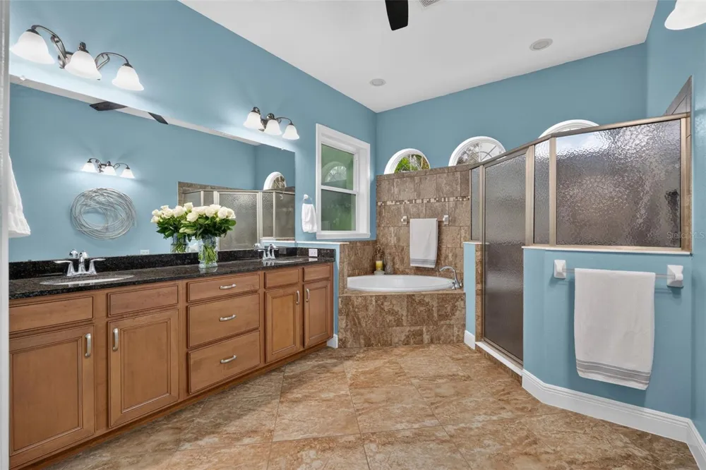 17019 4TH AVENUE E Bradenton, FL 34212