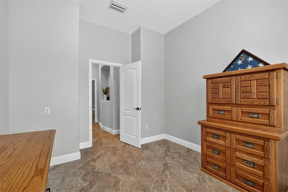 17019 4TH AVENUE E Bradenton, FL 34212
