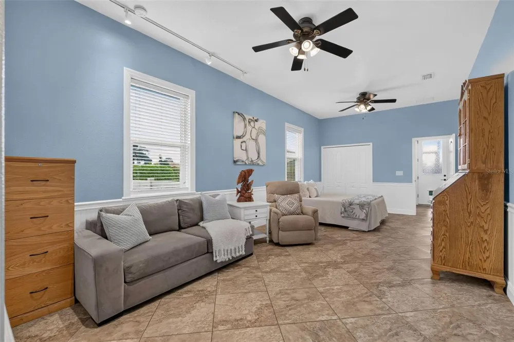 17019 4TH AVENUE E Bradenton, FL 34212