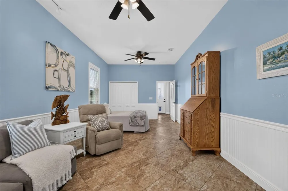 17019 4TH AVENUE E Bradenton, FL 34212