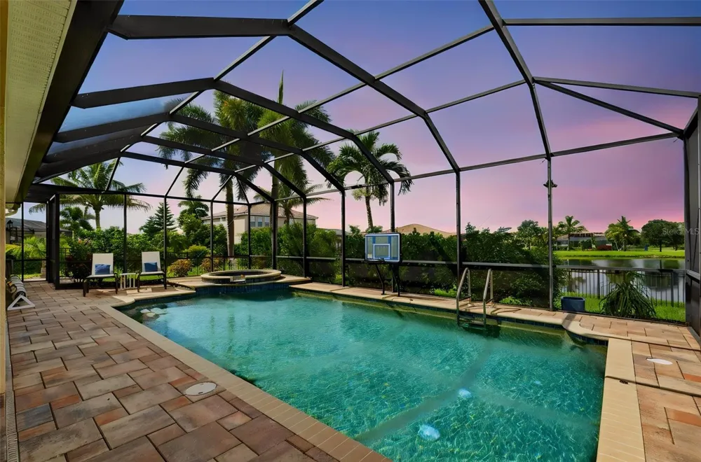 17019 4TH AVENUE E Bradenton, FL 34212